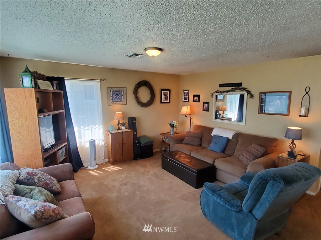 714 Ridge Place Omak, WA 98841 - Photo 5 of 36 Gallery Image 5