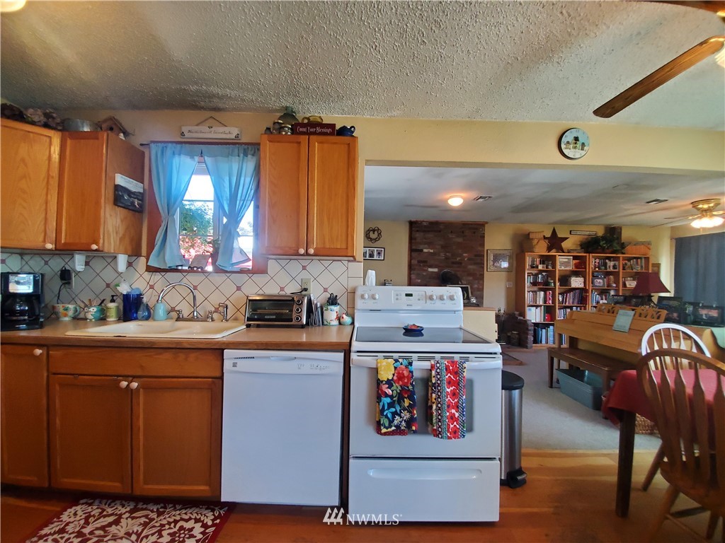 714 Ridge Place Omak, WA 98841 - Photo 10 of 36 Gallery Image 10