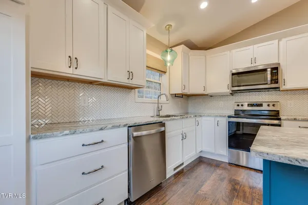 $345,000 | 2013 Katelyn Drive, Elizabethton, TN 37643