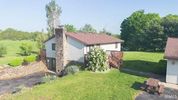 $399,900 | 8999 South Snow Road, Bloomington, IN 47403