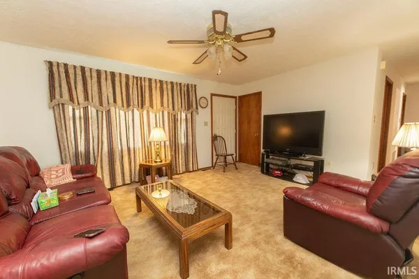 $399,900 | 8999 South Snow Road, Bloomington, IN 47403