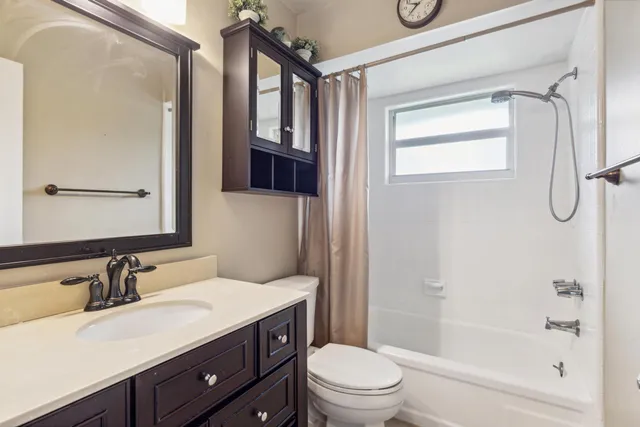 $2,400 | 1536 Southeast Sunshine Avenue, Port St. Lucie, FL 34952