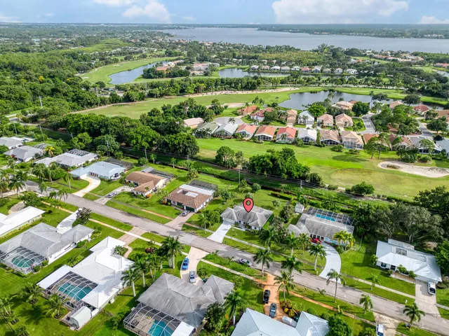 $2,400 | 1536 Southeast Sunshine Avenue, Port St. Lucie, FL 34952