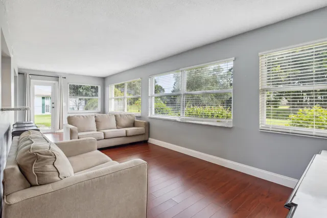 $2,400 | 1536 Southeast Sunshine Avenue, Port St. Lucie, FL 34952