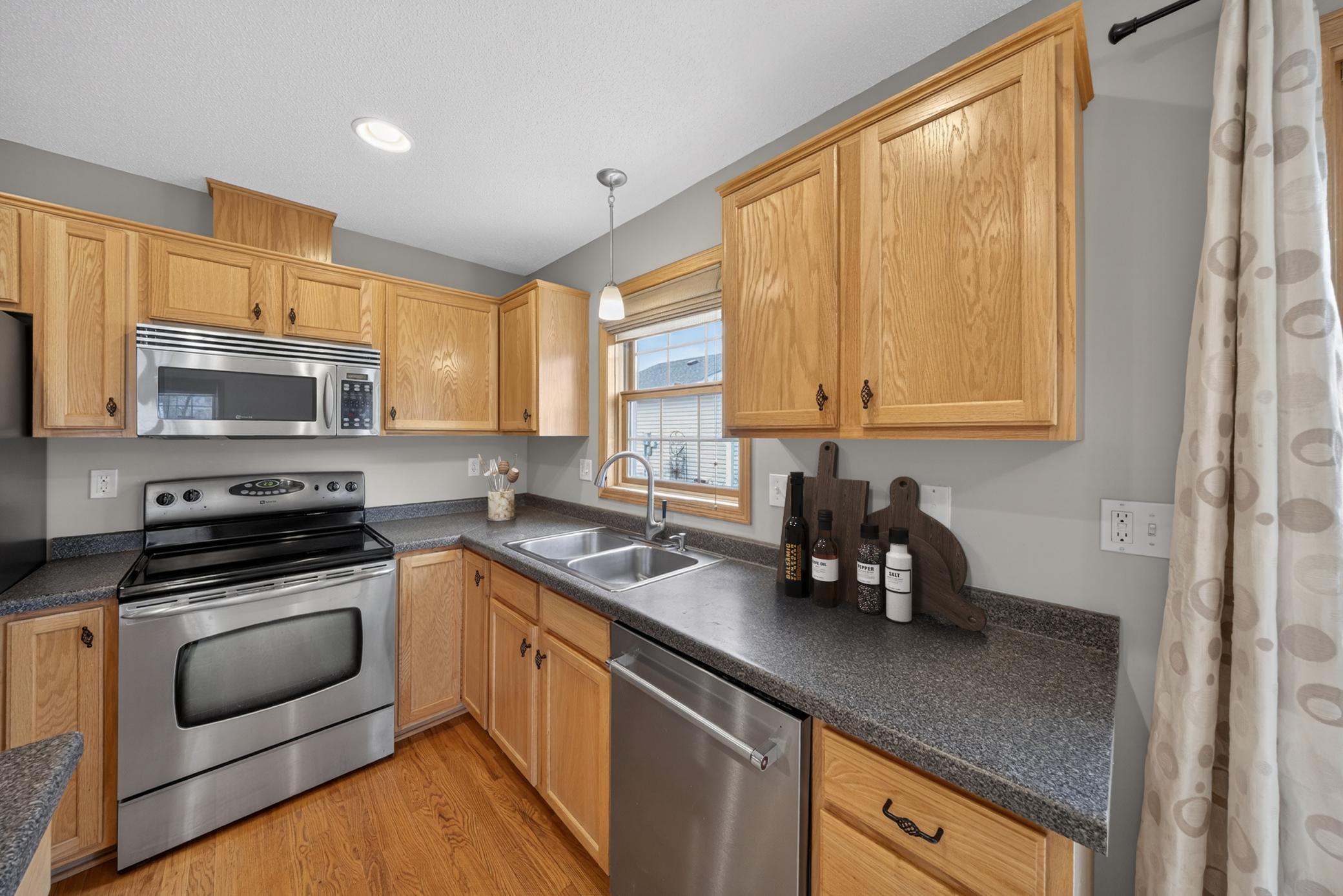 3069 Venice Lane Northwest Rochester, MN 55901 - Photo 7 of 31 Gallery Image 7