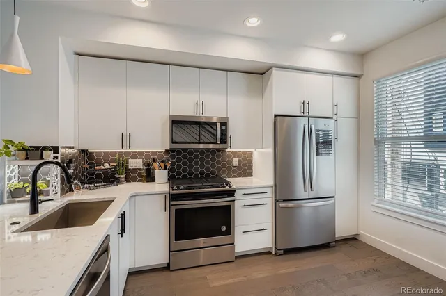 $600,000 | 3222 West 19th Avenue, Unit 7, Denver, CO 80204