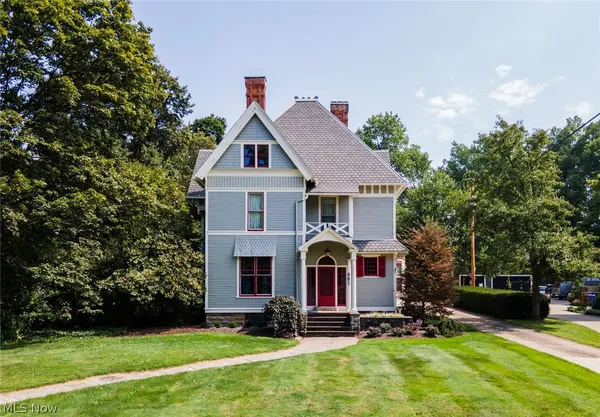$395,000 | 882 South Lincoln Avenue, Salem, OH 44460