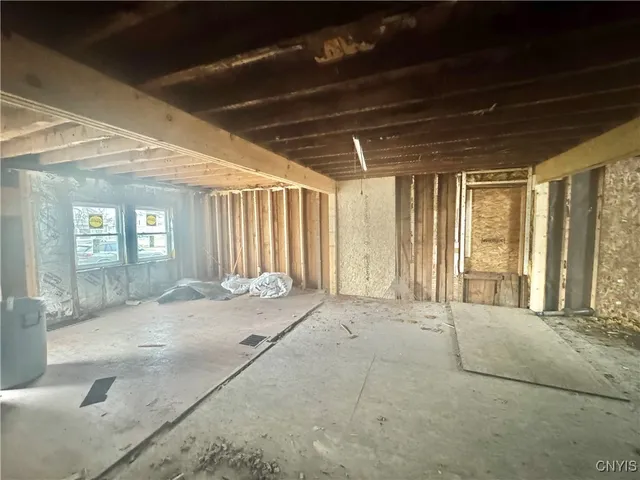 $65,000 | 75 East 10 1/2 Street, Oswego, NY 13126