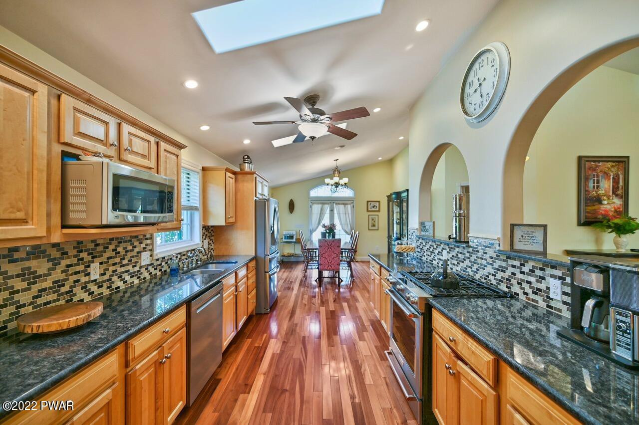 113 Norfolk Way Scranton, PA 18504 - Photo 12 of 52