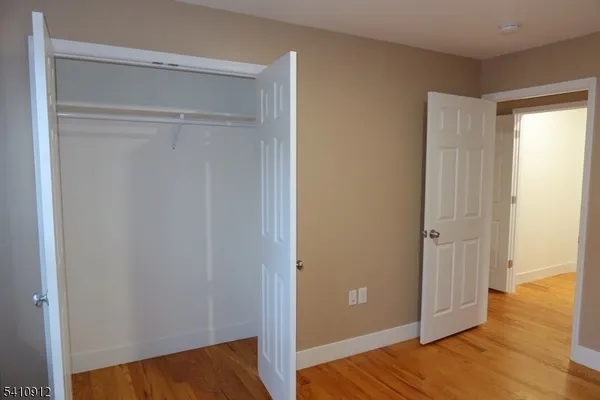 $2,800 | 298 Ridgewood Avenue, Newark, NJ 07112