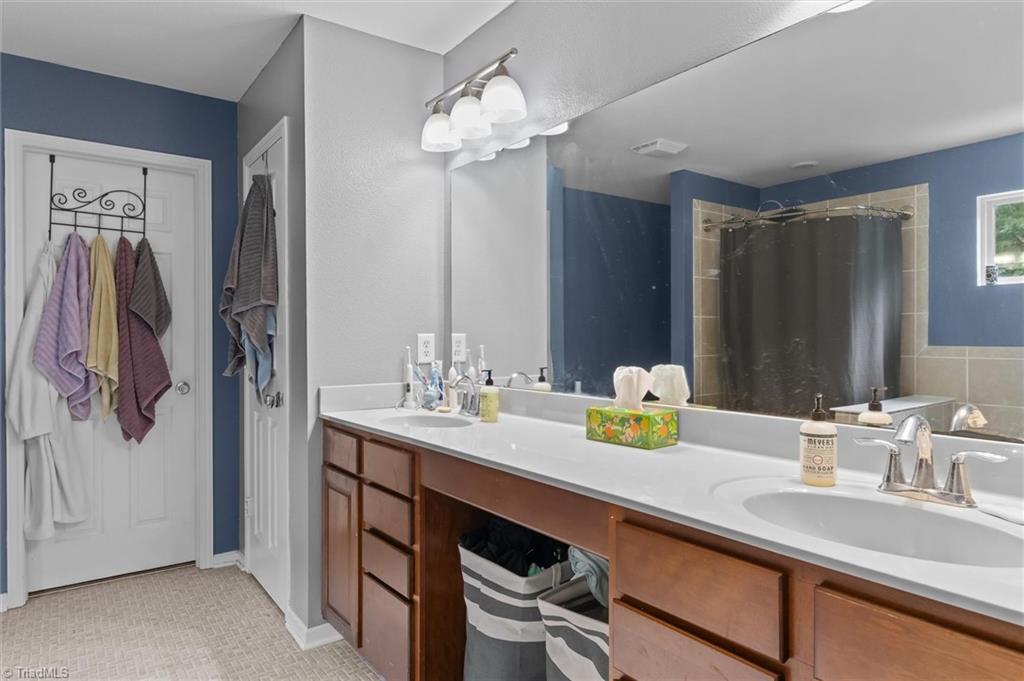 810 Bitting Hall Drive Rural Hall, NC 27045 - Photo 18 of 27 Gallery Image 18