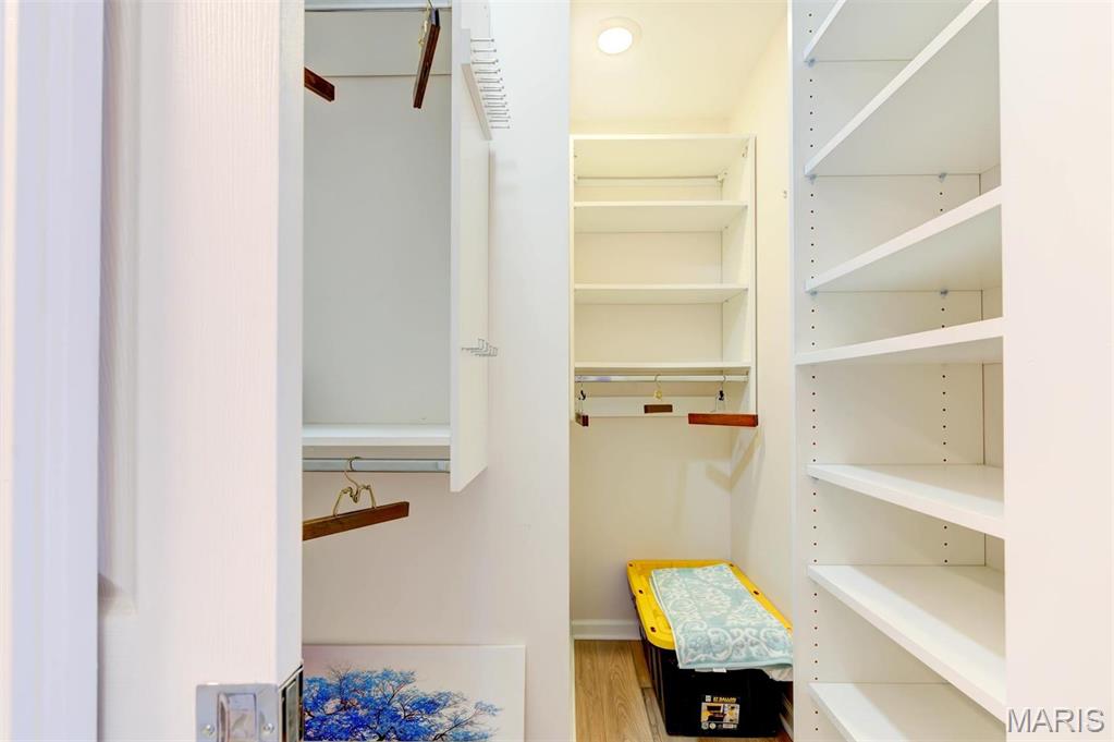 8111 Roxburgh Drive, Unit 1NE St. Louis, MO 63105 - Photo 19 of 25