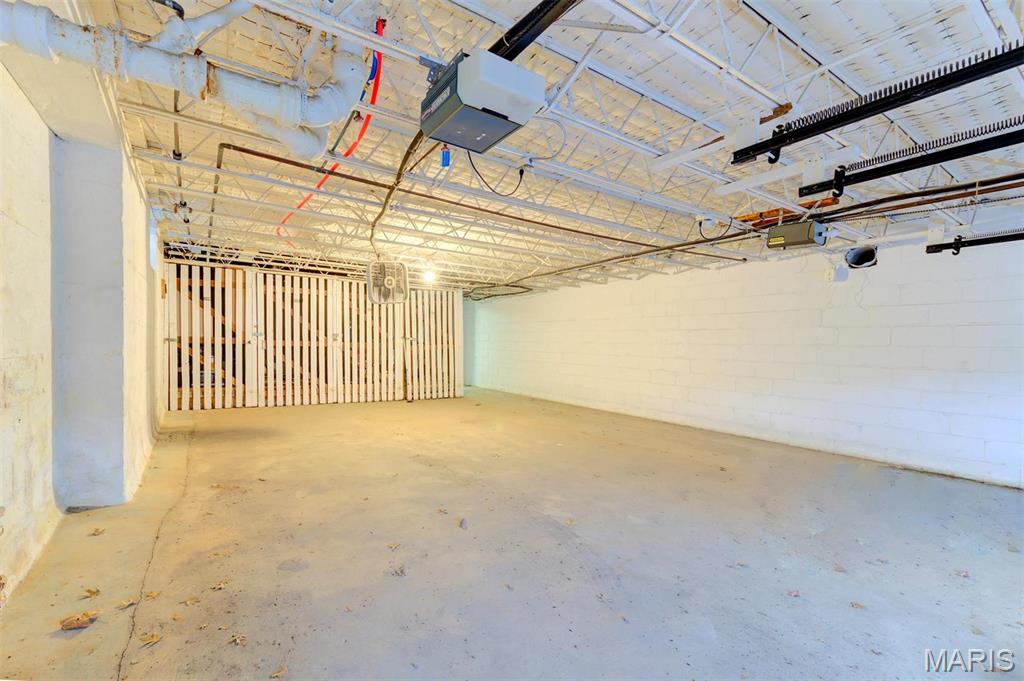 8111 Roxburgh Drive, Unit 1NE St. Louis, MO 63105 - Photo 23 of 25