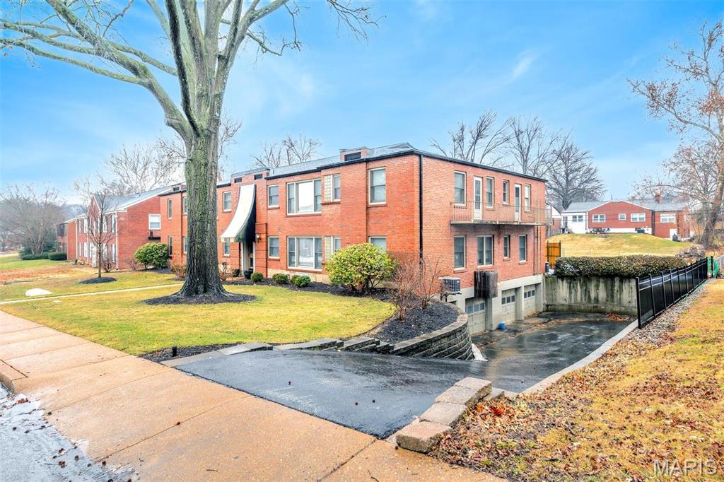 8111 Roxburgh Drive, Unit 1NE St. Louis, MO 63105 - Photo 25 of 25