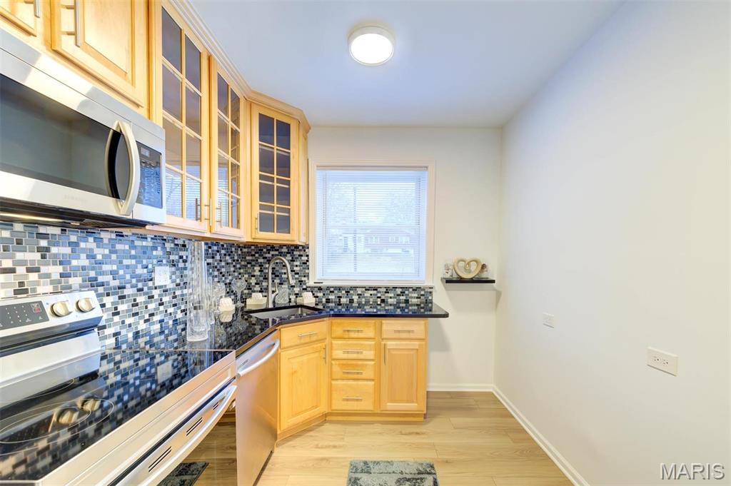 8111 Roxburgh Drive, Unit 1NE St. Louis, MO 63105 - Photo 10 of 25