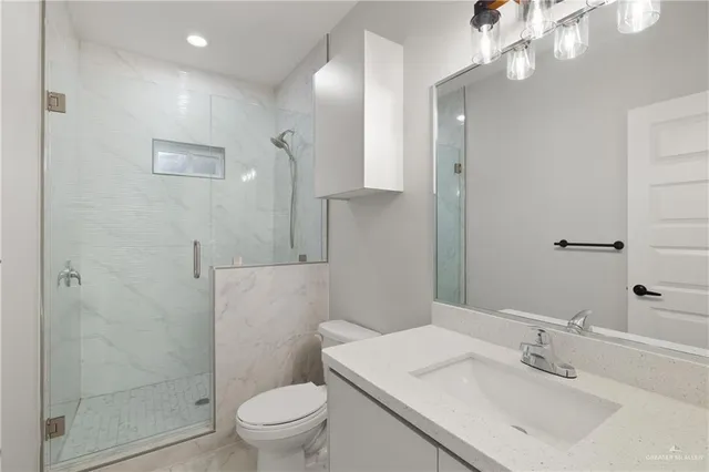 $1,100 | 808 Hidden Hills St Mission, Unit 3, Mission, TX 78572