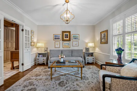 $1,795,000 | 2530 Kenilworth Avenue, Wilmette, IL 60091