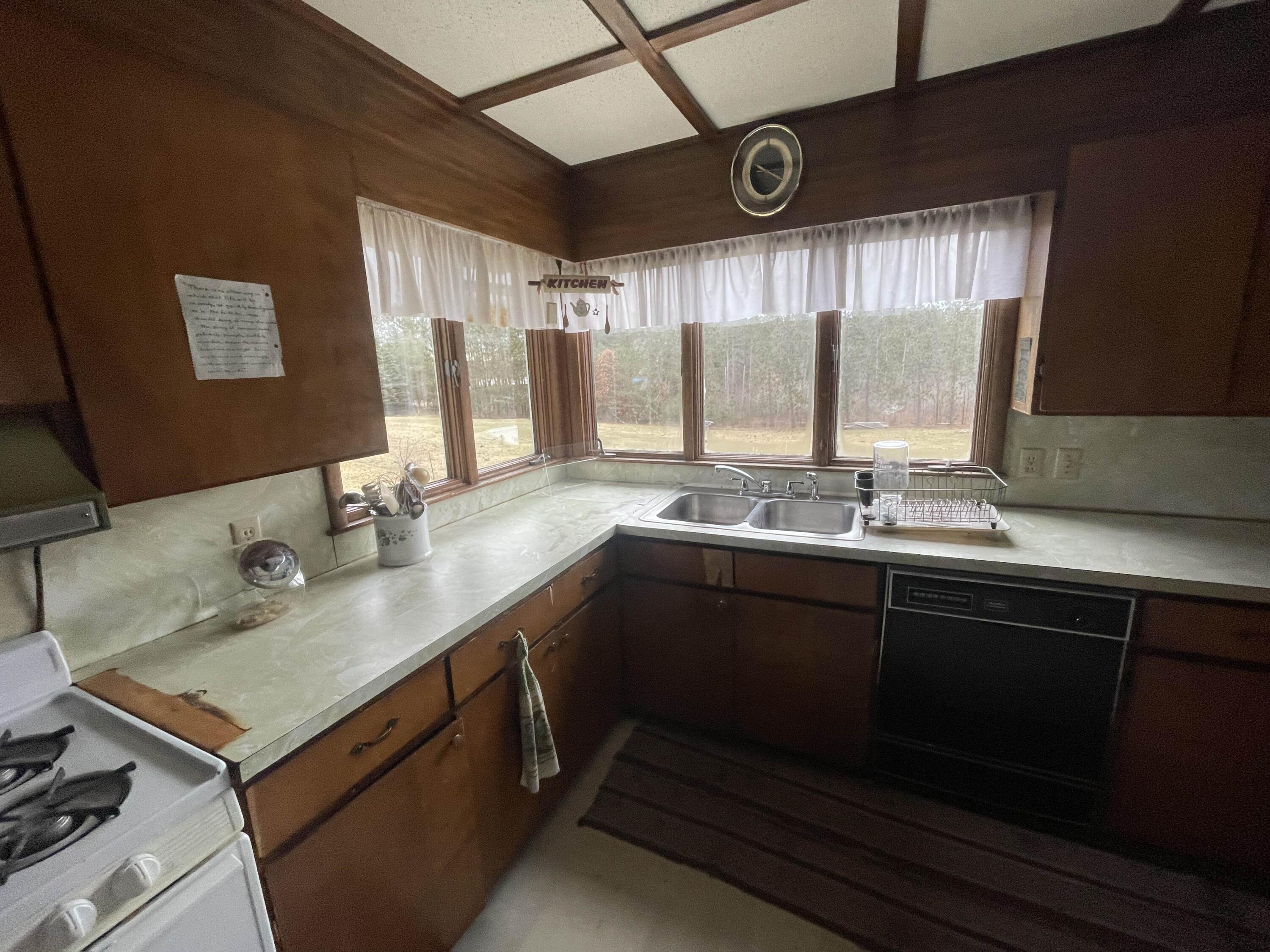 22616 20 Mile Road Tustin, MI 49688 - Photo 11 of 32 10