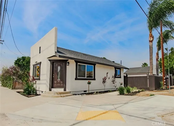 $429,900 | 957 Center Street, Riverside, CA 92507
