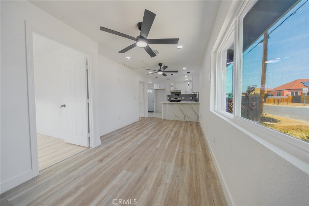 957 Center Street Riverside, CA 92507 - Photo 12 of 45