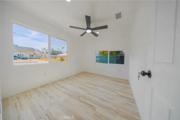$429,900 | 957 Center Street, Riverside, CA 92507