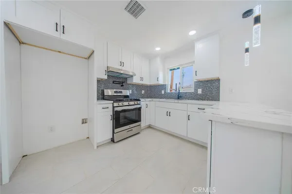 $429,900 | 957 Center Street, Riverside, CA 92507