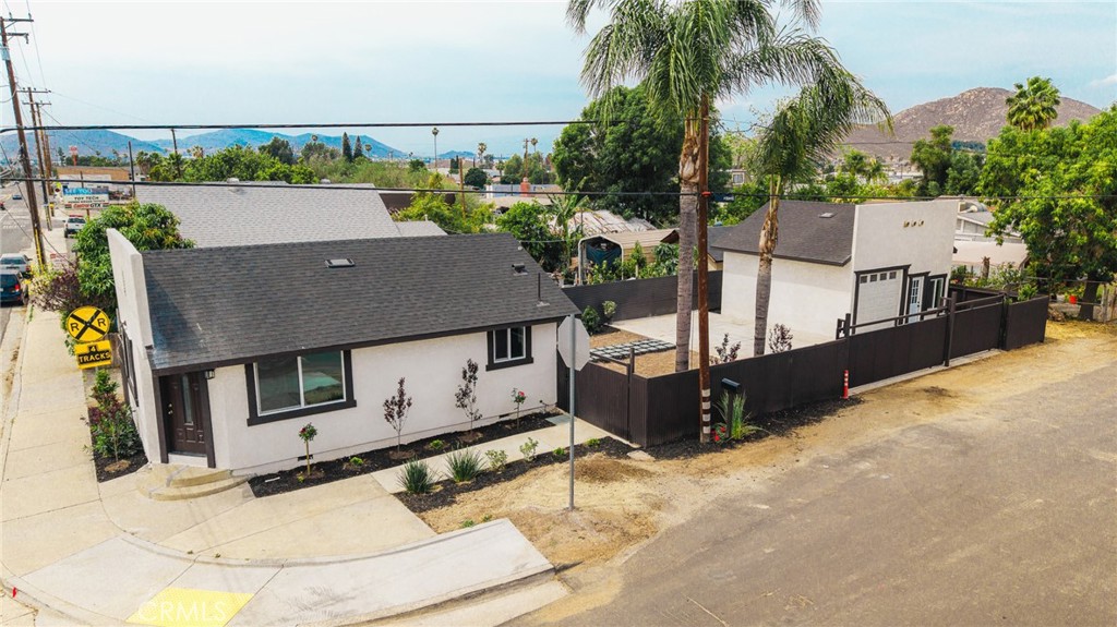 957 Center Street Riverside, CA 92507 - Photo 43 of 45