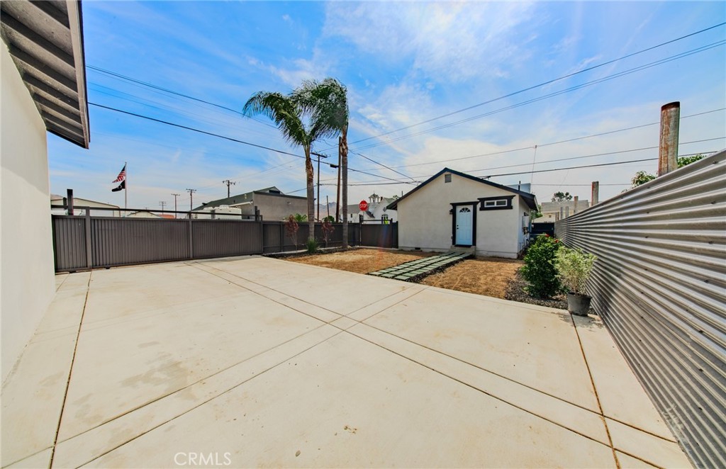 957 Center Street Riverside, CA 92507 - Photo 44 of 45