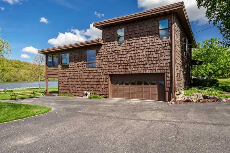 3004 South Riverside Drive Beloit, WI 53511 - Photo 18 of 74