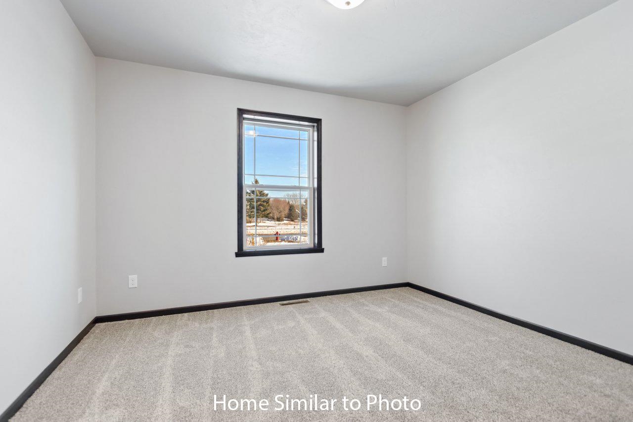 929 Constellation Way Marinette, WI 54143 - Photo 14 of 26