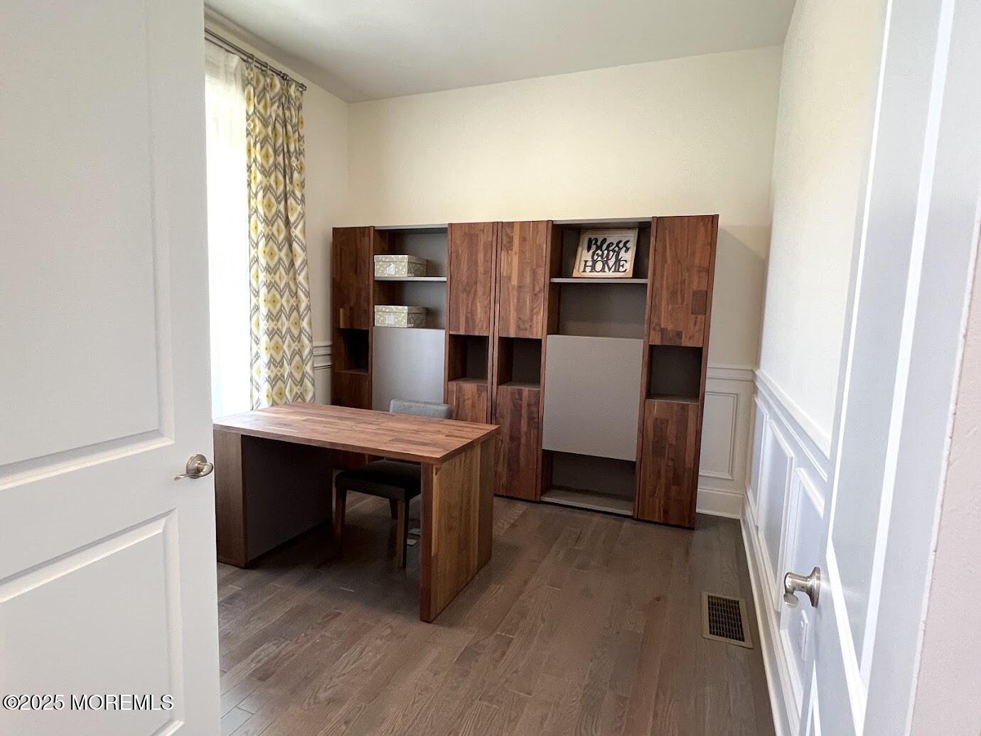 16 Exeter Way Holmdel, NJ 07733 - Photo 24 of 57 a room with furniture and a window