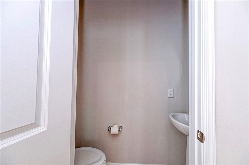 527-529 Tuscarora Road Mars, PA 16046 - Photo 15 of 38 a bathroom with a toilet