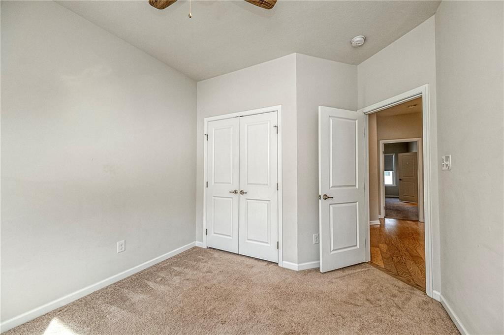 527-529 Tuscarora Road Mars, PA 16046 - Photo 24 of 38 a view of an empty room