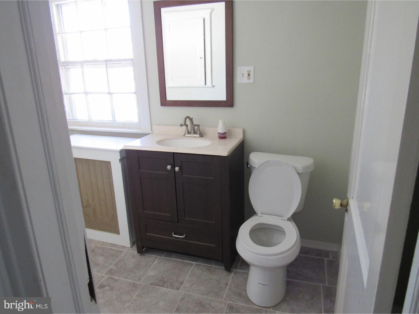 7228 Hilltop Road Upper Darby, PA 19082 - Photo 13 of 22