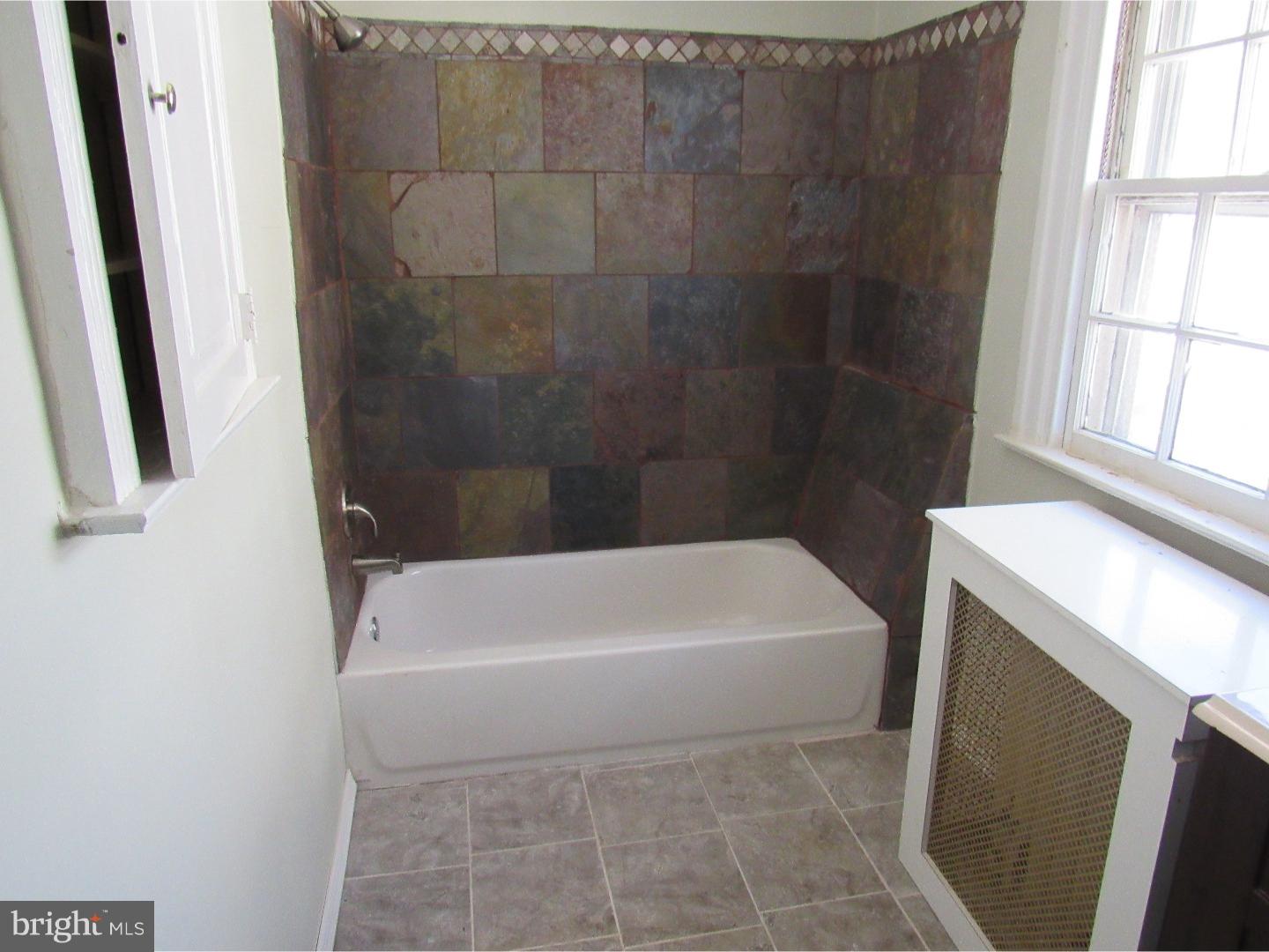 7228 Hilltop Road Upper Darby, PA 19082 - Photo 14 of 22