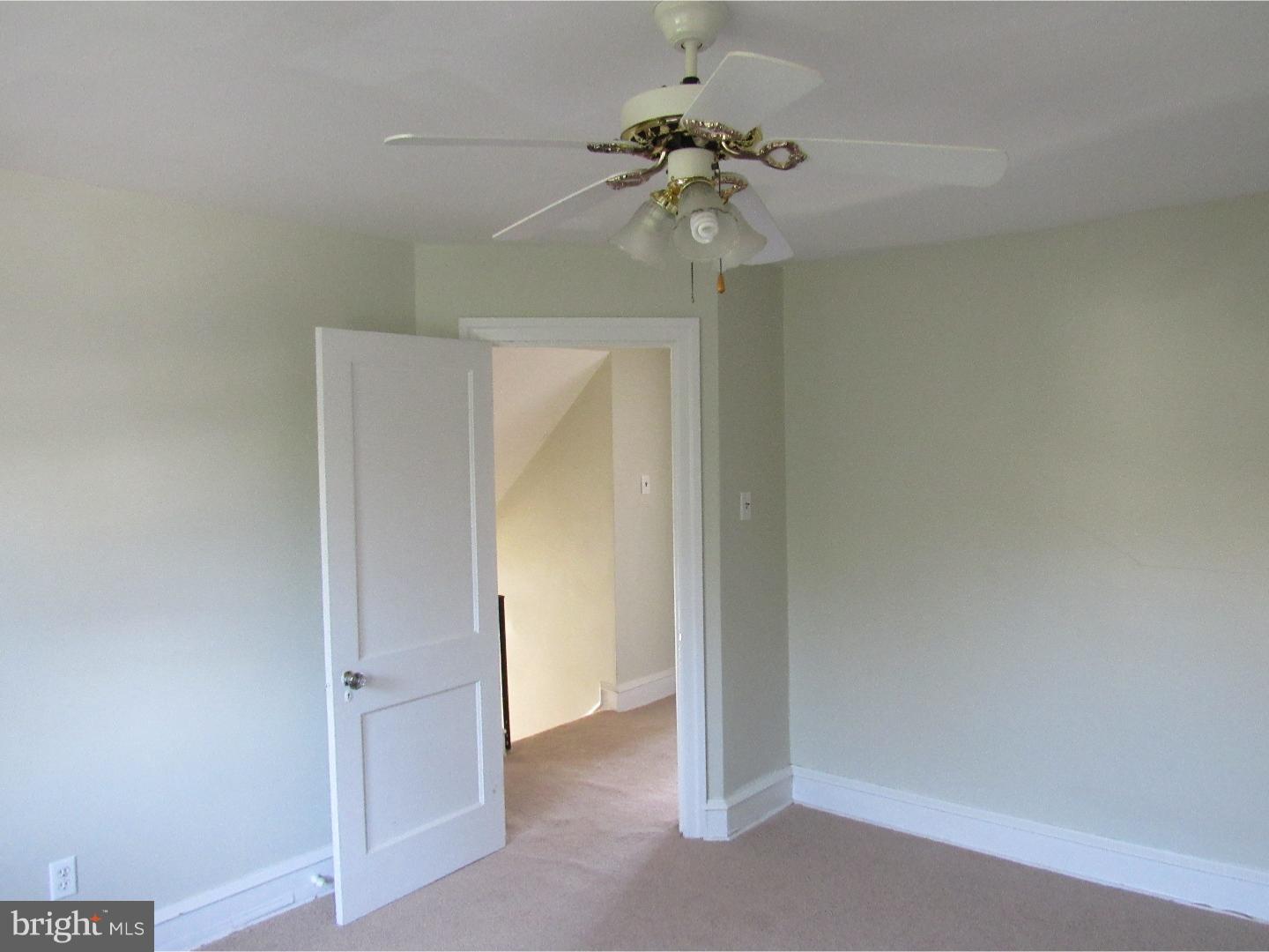 7228 Hilltop Road Upper Darby, PA 19082 - Photo 16 of 22
