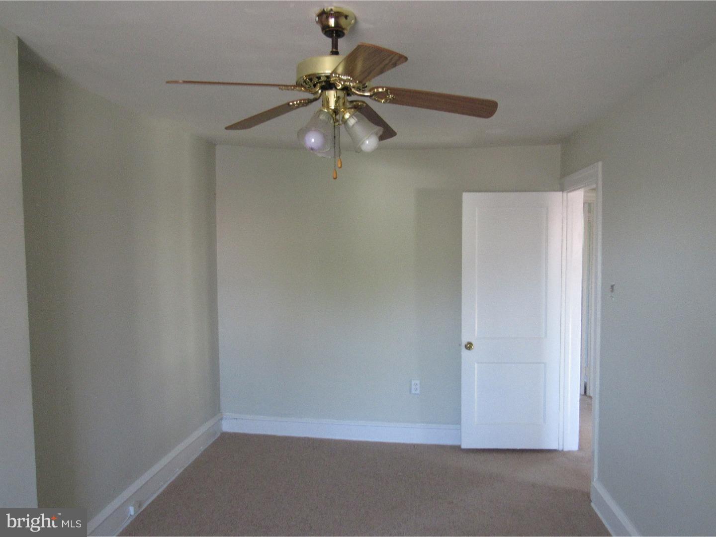 7228 Hilltop Road Upper Darby, PA 19082 - Photo 18 of 22