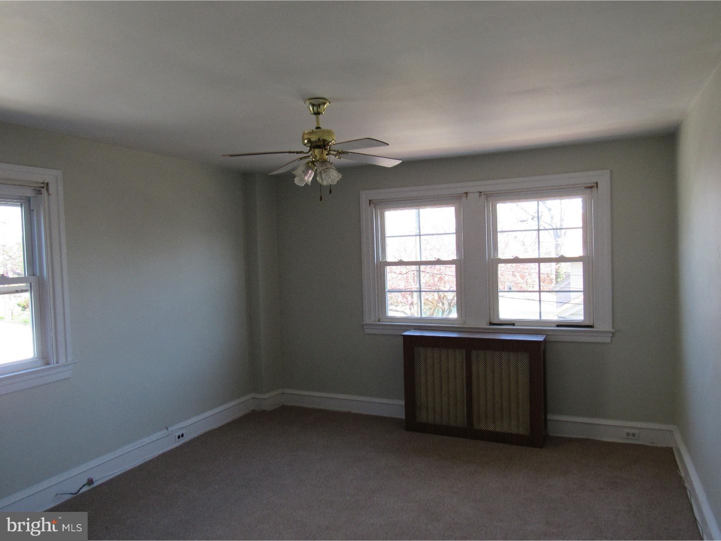 7228 Hilltop Road Upper Darby, PA 19082 - Photo 19 of 22