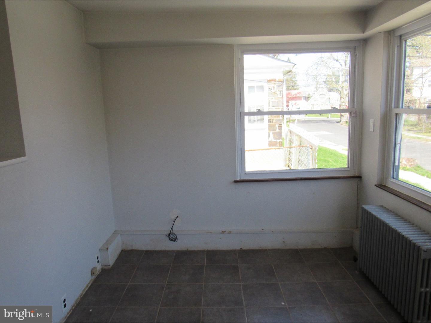 7228 Hilltop Road Upper Darby, PA 19082 - Photo 8 of 22