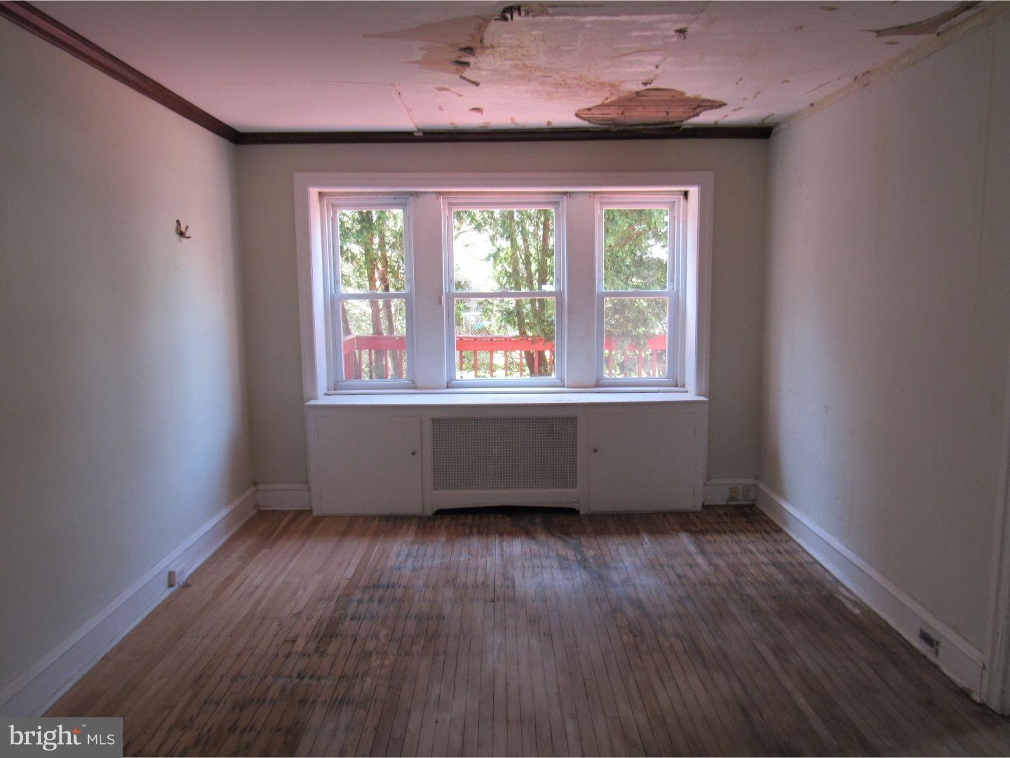 7228 Hilltop Road Upper Darby, PA 19082 - Photo 10 of 22