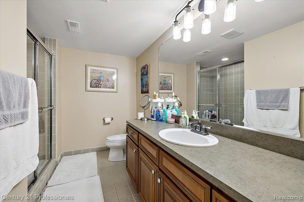 4735 Oakhurst Ridge Road Clarkston, MI 48348 - Photo 62 of 75