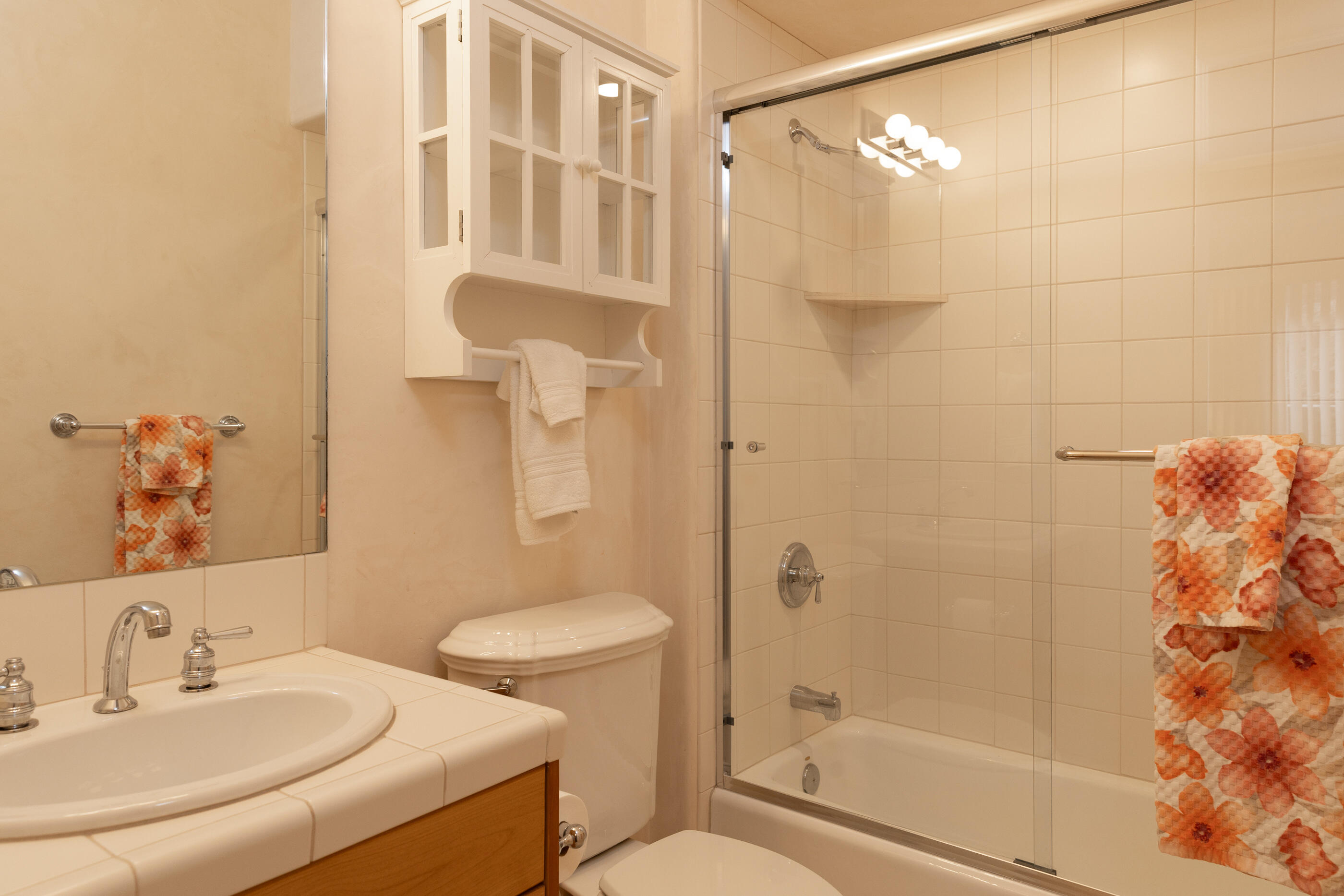 215 River Ridge Lane, Unit B Ketchum, ID 83340 - Photo 20 of 30 Guest Bath