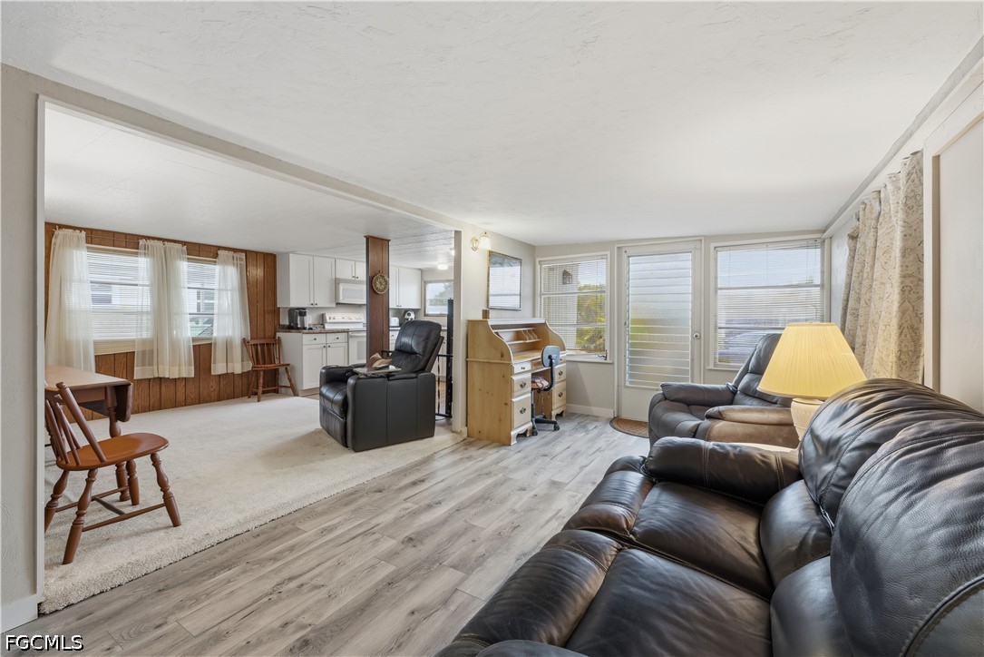 9292 Duke Road Bonita Springs, FL 34135 - Photo 4 of 22 Gallery Image 4