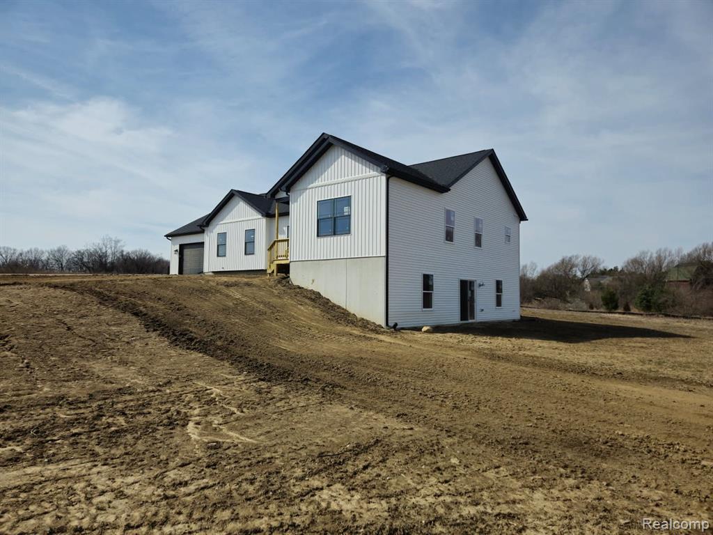 3560 South Creek Road Rochester, MI 48306 - Photo 2 of 21