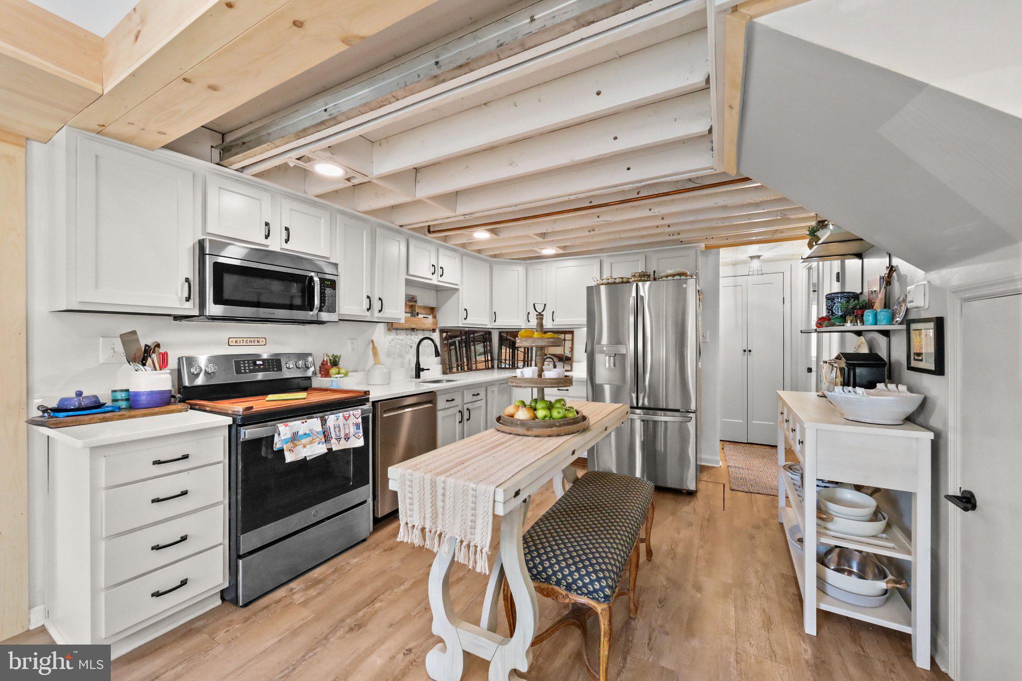 232 McKendimen Road Medford Lakes, NJ 08055 - Photo 6 of 48 Charming kitchen with modern flair.