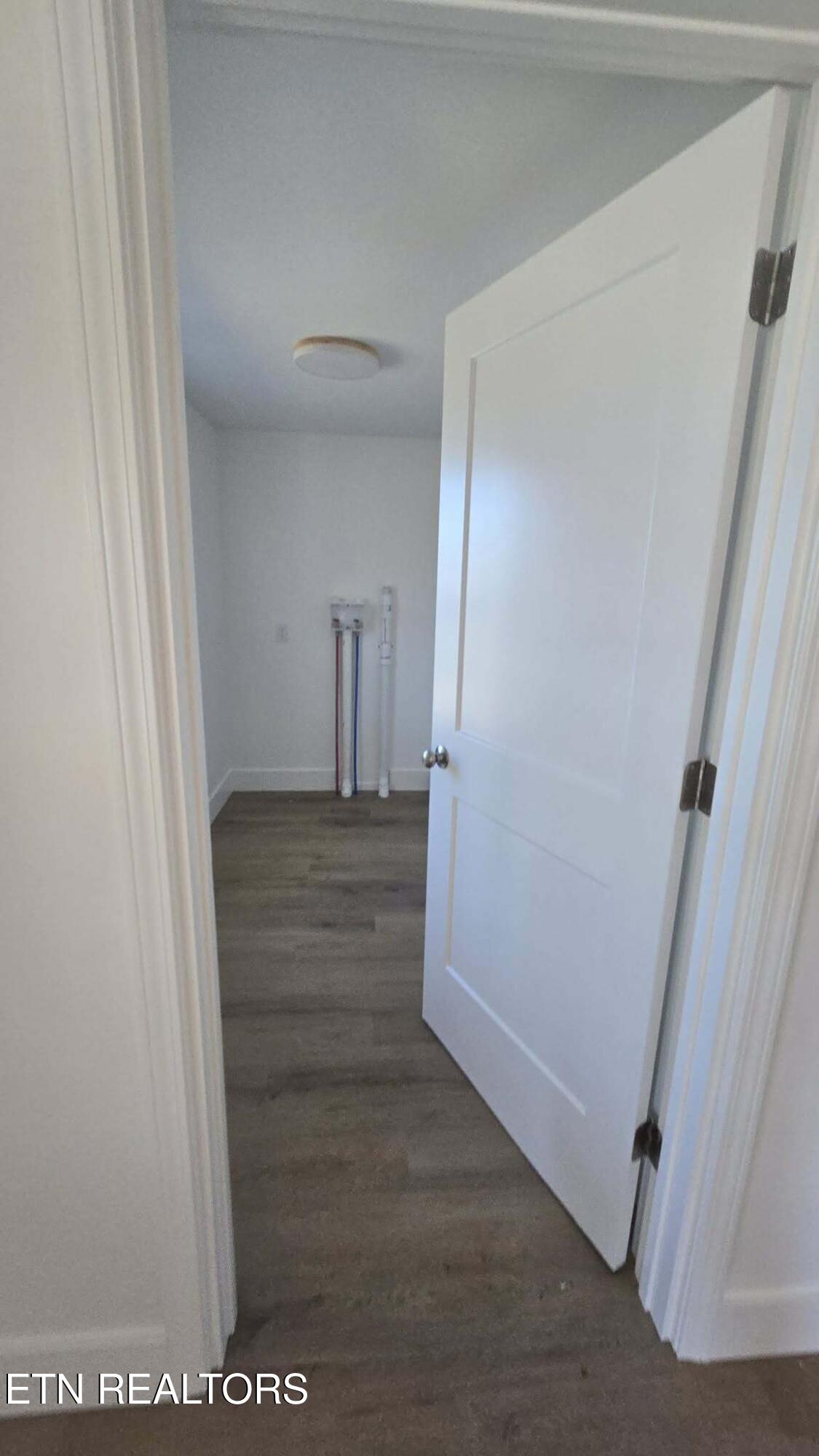 227 Craigs Chapel Road Greenback, TN 37742 - Photo 6 of 6 laundry