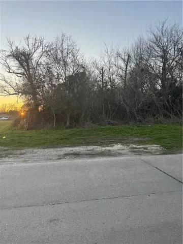 $525,000 | Lot 10 Reunion, Violet, LA 70092