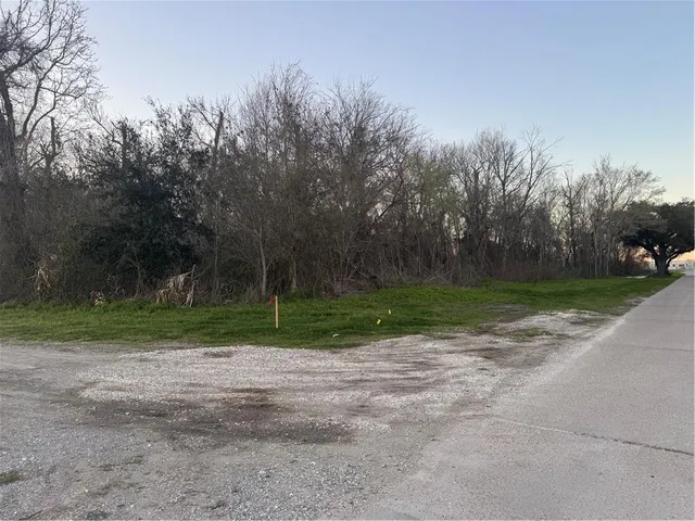 $525,000 | Lot 10 Reunion, Violet, LA 70092