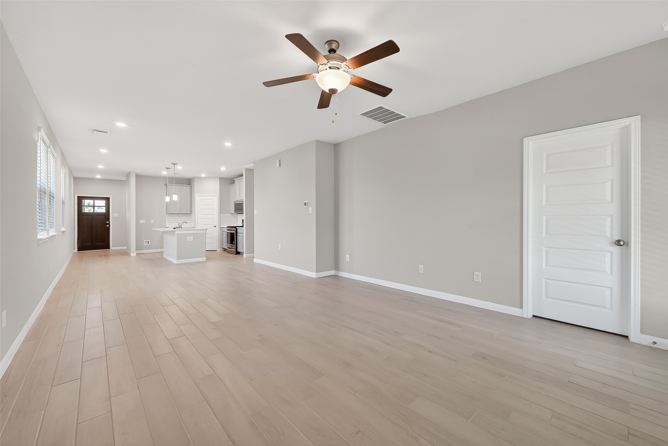 2035 Myrtle Oak Street Conroe, TX 77304 - Photo 19 of 38