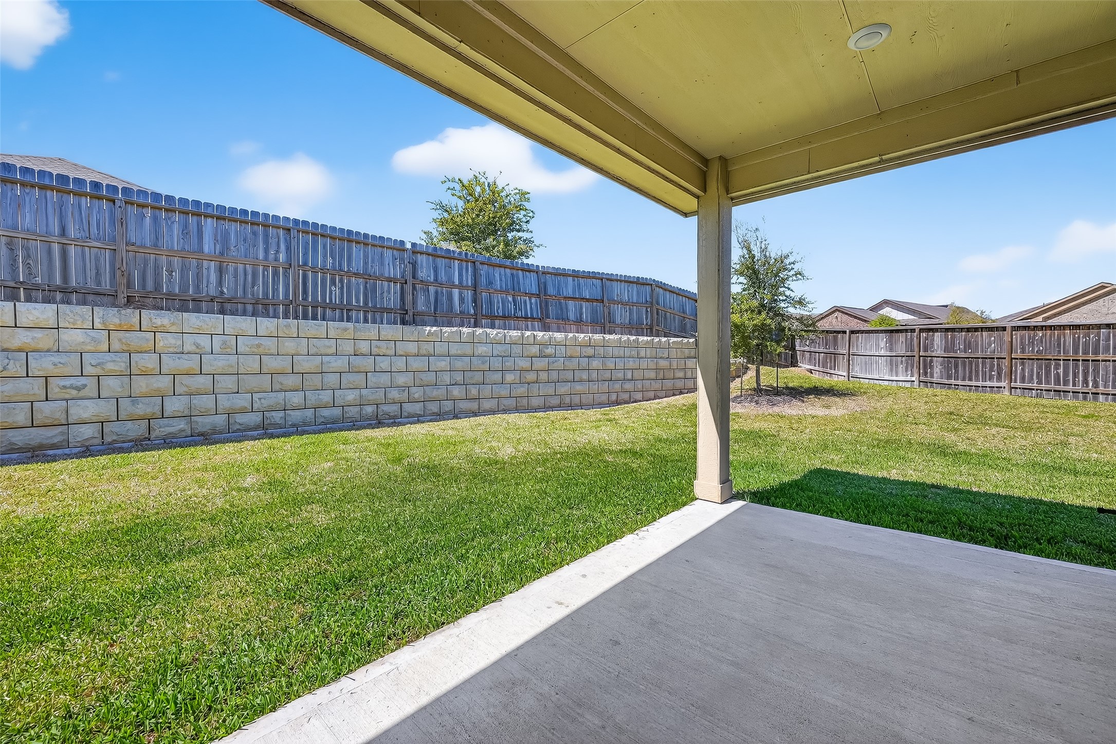 2035 Myrtle Oak Street Conroe, TX 77304 - Photo 32 of 38